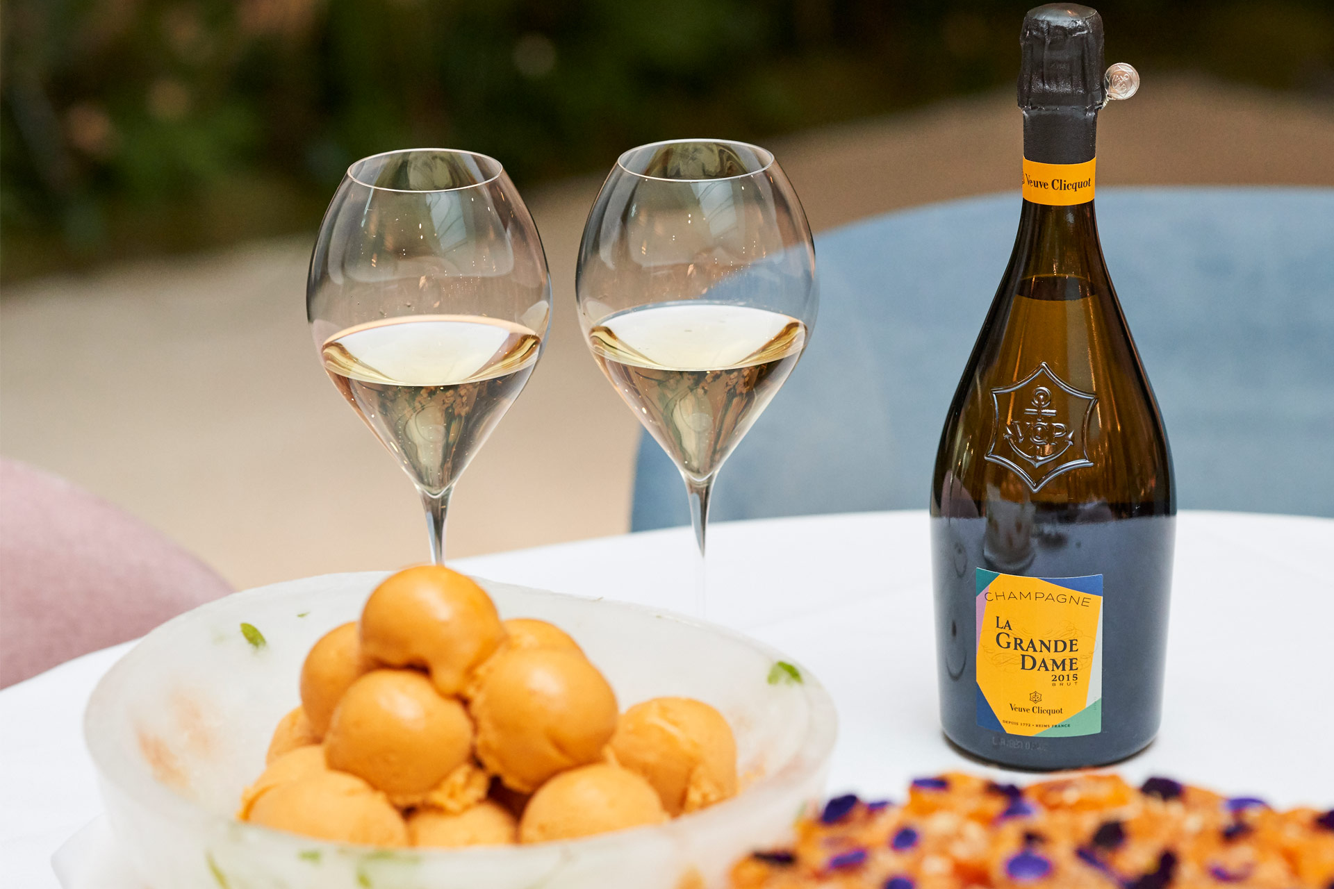 Veuve Clicquet La Grand Dame Champagne